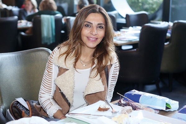 رندا عازوري