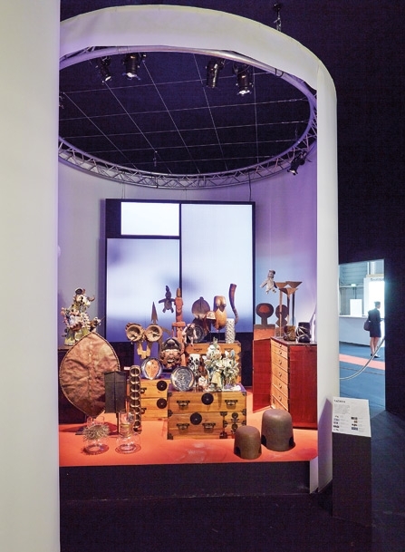 أجواء عرقية لطقوس غريبة