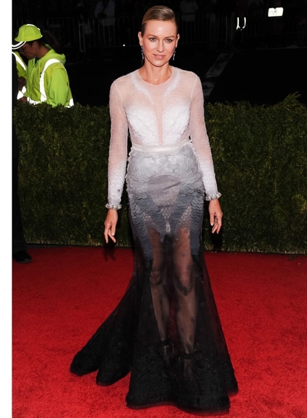 Naomi Watts in Givenchy Couture