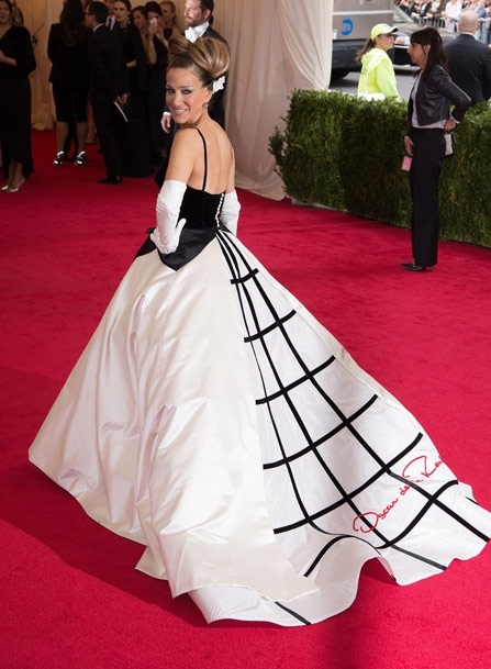 Sarah Jessica Parker in Oscar de La Renta