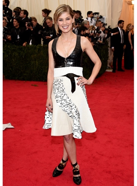 Rosamund Pike in Louis Vuitton