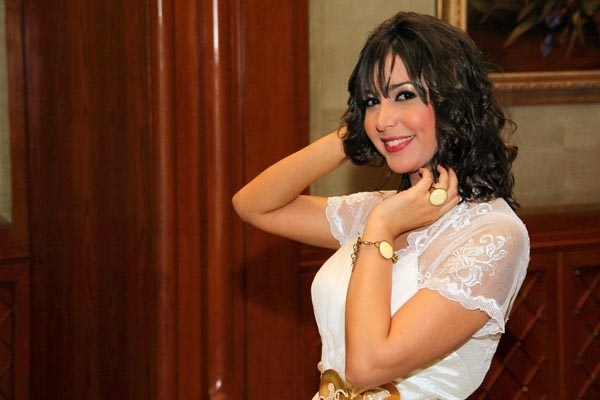 جنات قبل الحفلة