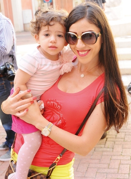 منال وسما شحادة