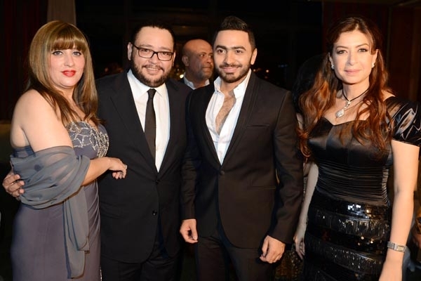 منال سلامة وتامر حسني وأحمد رزق وزوجته