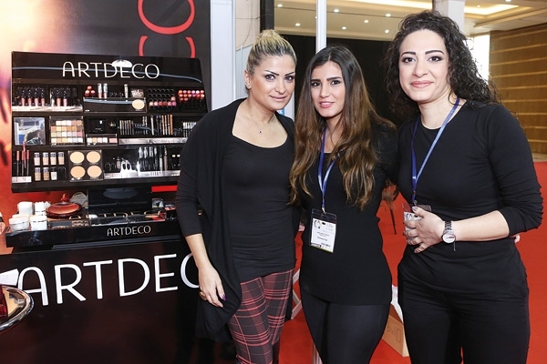 ماري وجويل ونتالي