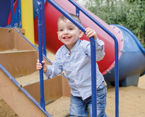 الطفل لا يكذب ولكنه يجمّل الواقع