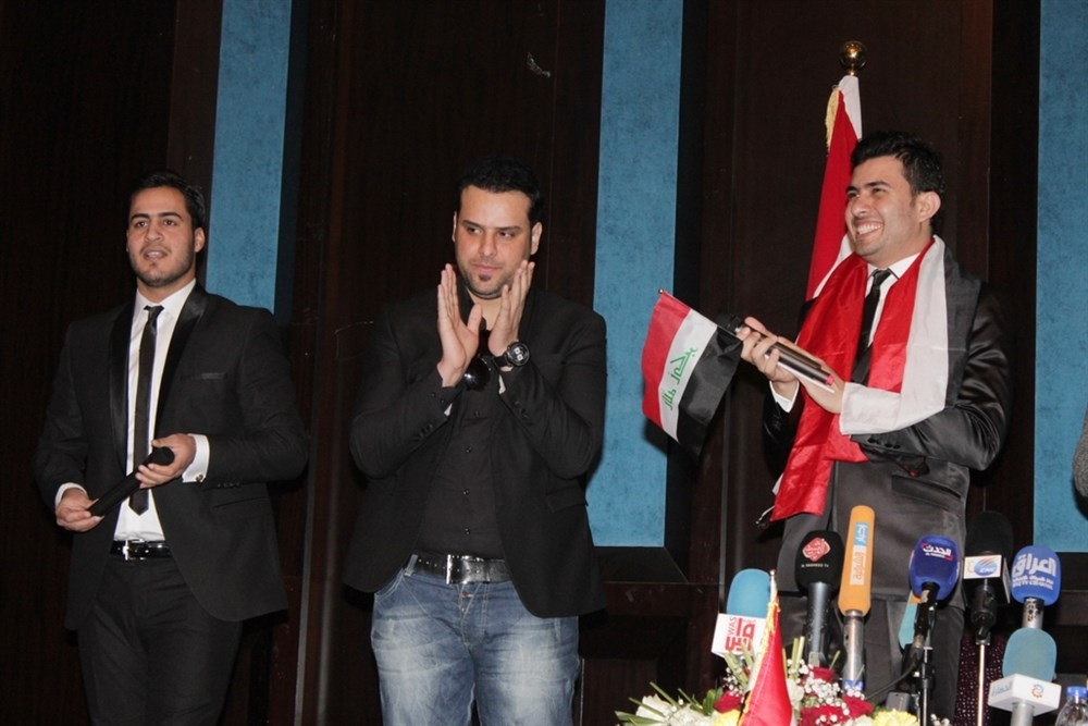 'القيصر الصغير' ستّار سعد يقبّل الأرض العراقية ويتحدّث عن معاناته