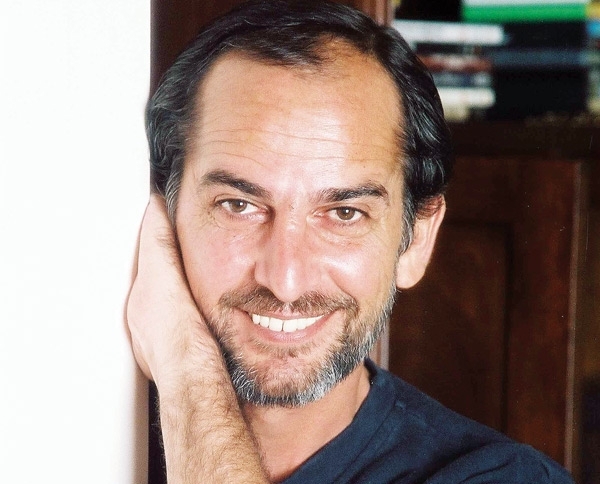 هشام سليم: أرفض المتاجرة بقضية زينة وأحمد عز