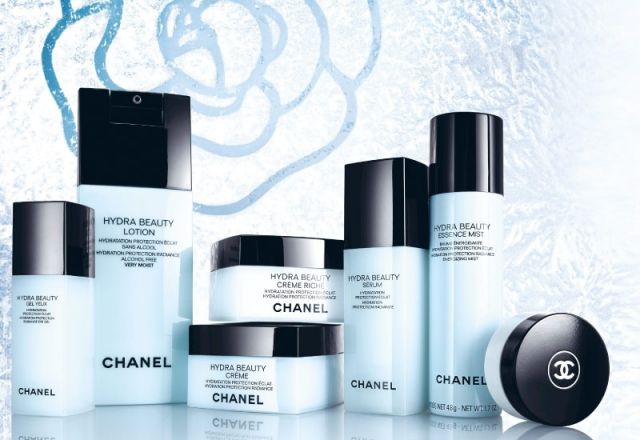بشرة رطبة ونضرة مع  Hydra Beauty  Nutrition من CHANEL