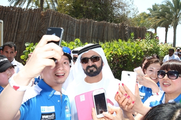 أضخم مكافأة في التاريخ: <strong  dir='ltr'>16</strong> ألف موظف صيني على متن <strong  dir='ltr'>77</strong> طائرة إلى الإمارات