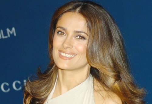 هل تجد سلمى حايك مدرسة مناسبة لابنتها؟