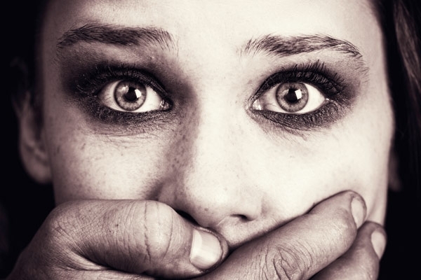 ولاية الرجل على المرأة حقّ يراد به باطل أحياناً!