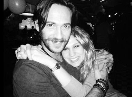 بيرك يرفض الكشف عن حقيقة علاقته بفرح