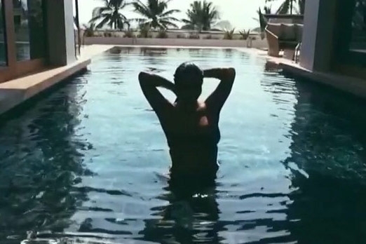 بعد التمثيل وتصميم الأزياء وغلاف Vogue، كيم كارداشيان تتجّه إلى الغناء!