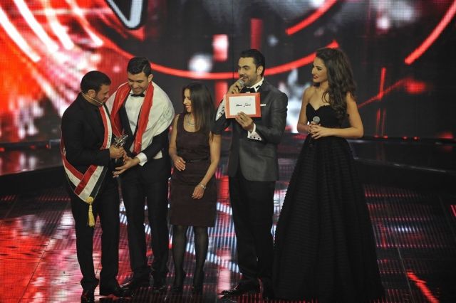 فوز ستّار سعد بلقب <strong  dir='ltr'>the Voice</strong> يقسم الشارع العراقي بين مؤيد ومعارض!