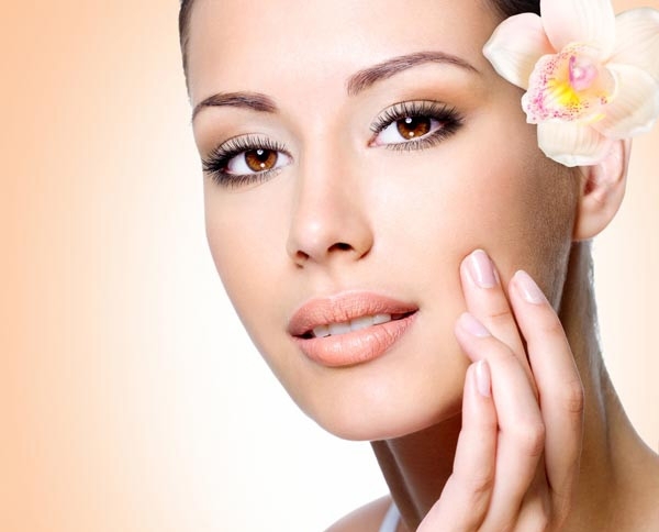 لبشرة أكثر إشراقاً في 8 دقائق