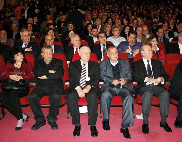 تكريم الراحل نصري شمس الدين على مسرح الأونيسكو