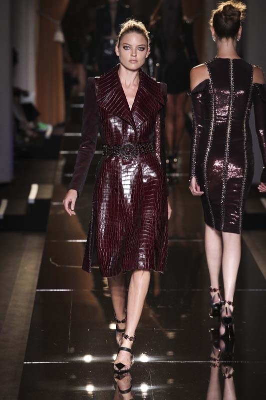 من أسبوع الموضة للخياطة الرفيعة في باريس: Atelier Versace