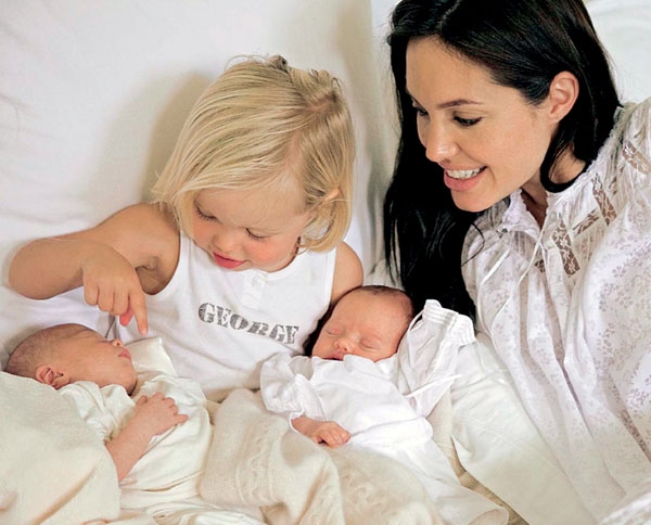 بعد جراحة أنجلينا جولي لاستئصال الثديين