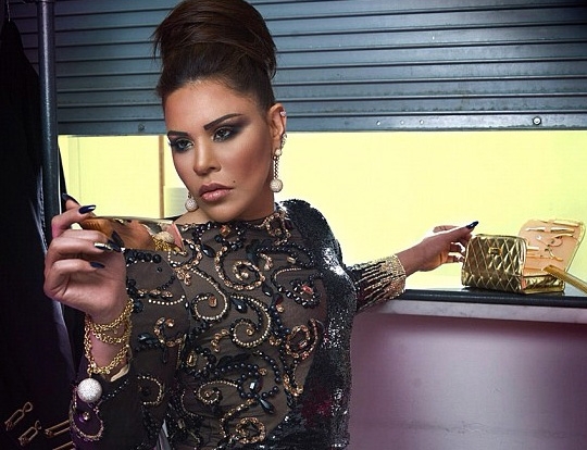 أحلام، شخصيّة قويّة تليق بها الطلات الملكيّة...