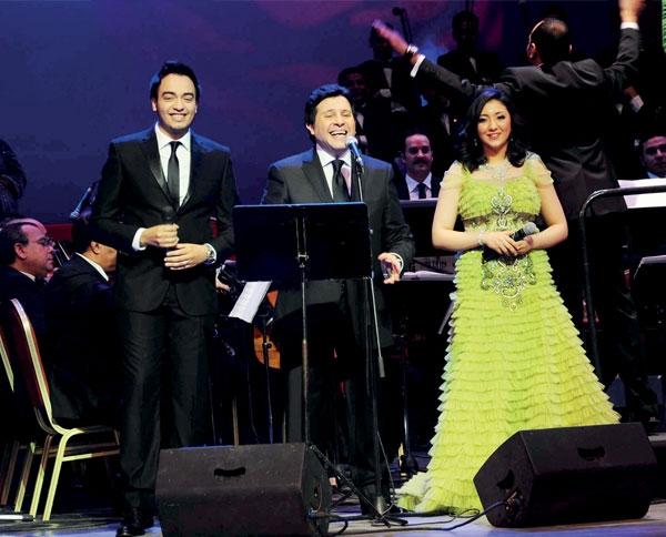 هاني شاكر يقدم موهبتين من 'صوت الحياة'