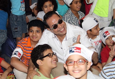 حكيم يصوّر 'ورقة وقلم' ويعود إلى السينما