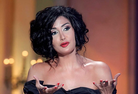 غادة عبد الرازق تعتذر لمحمد هنيدي