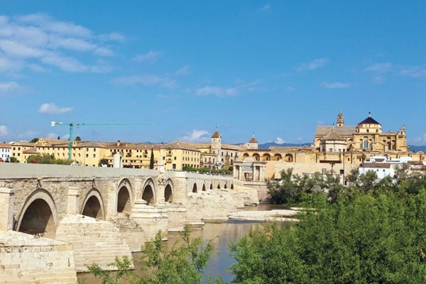 قرطبة:	المدينة التي تحضن في ثناياها أمجاد أندلس العرب