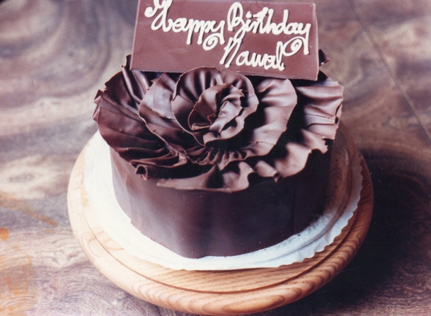 خاص'لها' – مفاجأة من معجبي نوال الزغبي بمناسبة عيد ميلادها: أغنية وشعر وورود