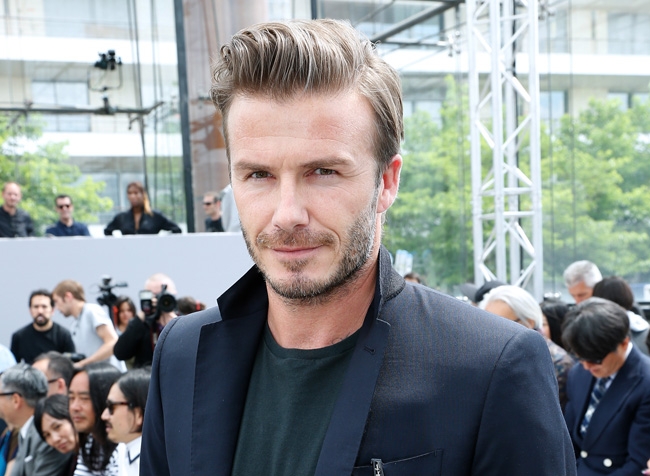 بعد كرة القدم، عروض الأزياء! ديفيد بكهام في Louis Vuitton في باريس