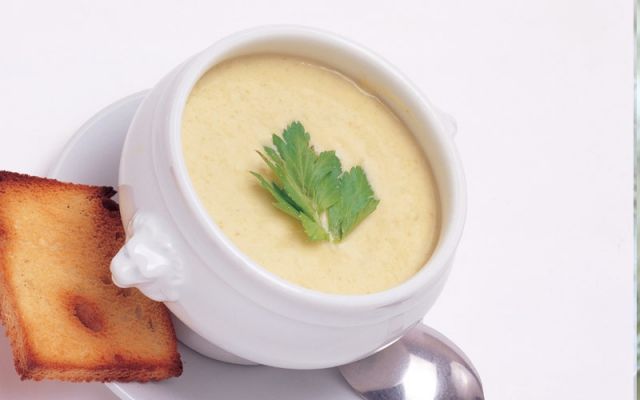 حساء الكرفس