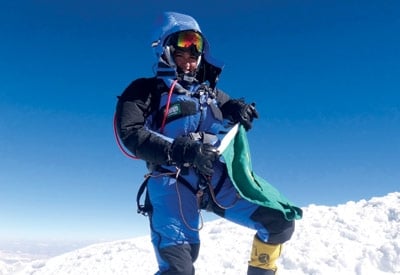 رها محرق: أصغر شابة عربية وأول سعودية تقف على قمة إيفرست