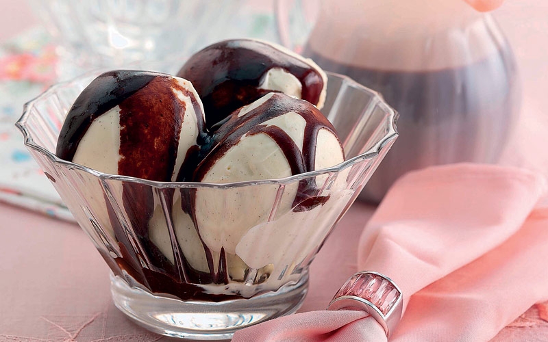 صلصة الفادج الساخنة 