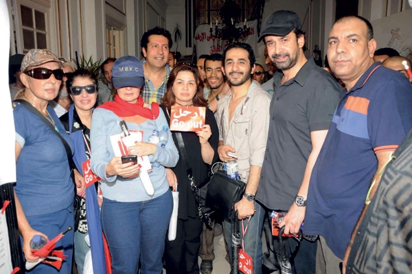 آراء النجوم السياسية هل تؤثر على اتجاهات جمهورهم؟