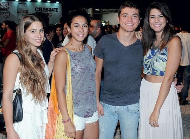 كريستين وناي وماريغ وسارة