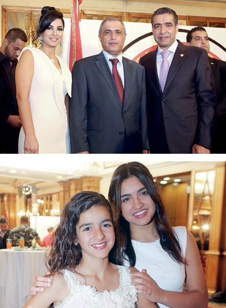 ممثل الرؤساء الثلاثة النائب قاسم هاشم وسفير الباراغواي وعقيلته/ هديل وفاطمة ضيا