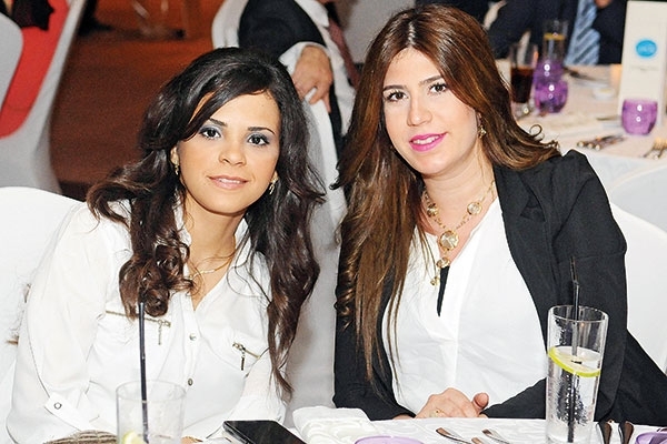 أنانا مكي ومريم محمود