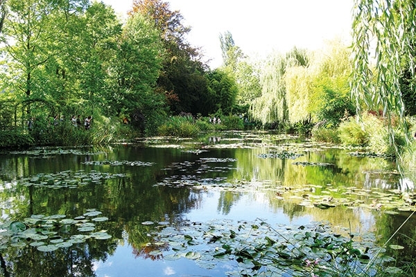 حدائق مونيه Monet في جيفرني فرنسا