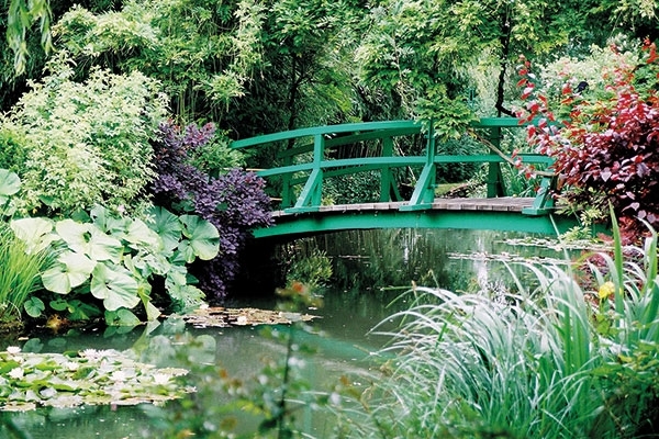 حدائق مونيه Monet في جيفرني فرنسا