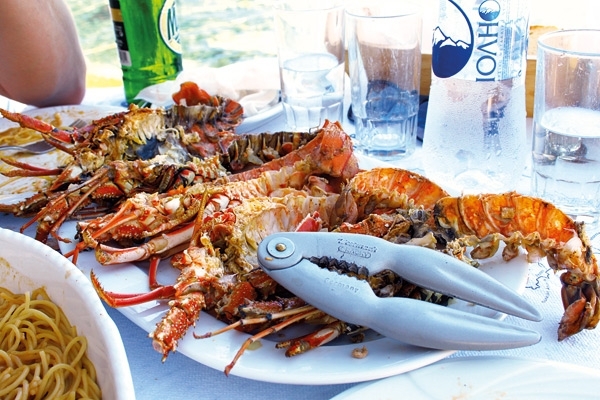 بيريسا سانتوريني في اليونان