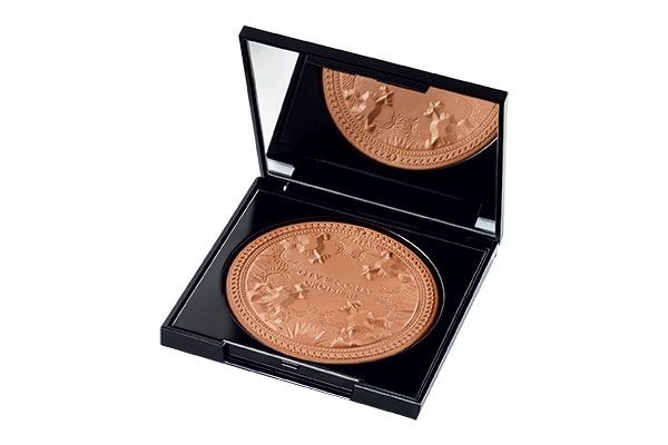 استوائية<br />