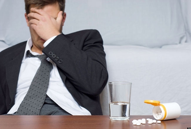 الهواتف الخلوية في جيب السروال تسبب العقم لدى الرجال!