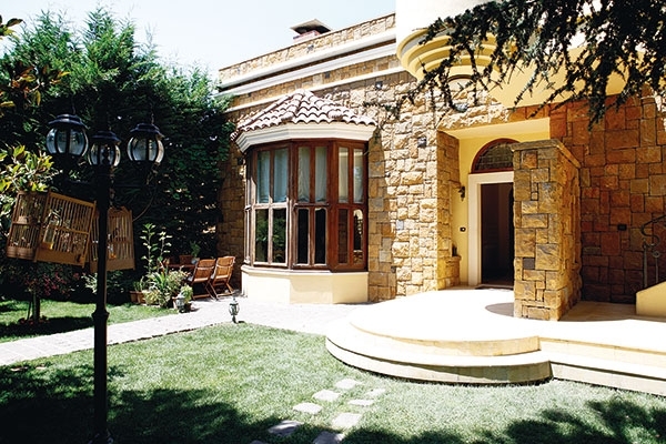 منزل 'ريفي' وسط المرتفعات