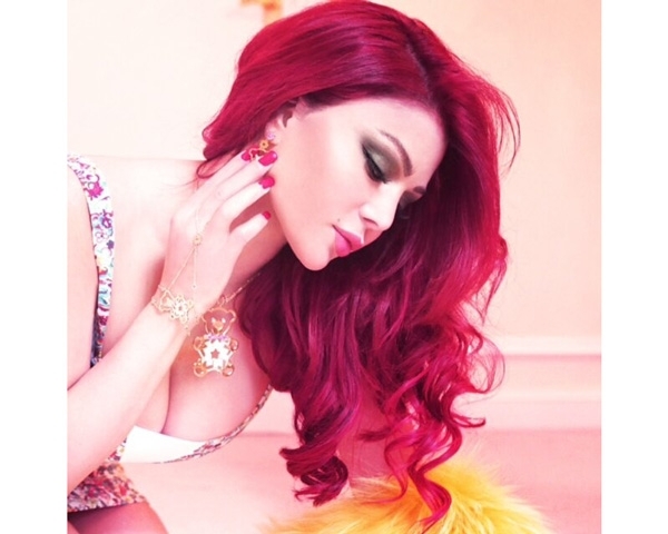 بالفيديو- هيفاء وهبي تعترف: أنا حبيبة ياسين بيطار