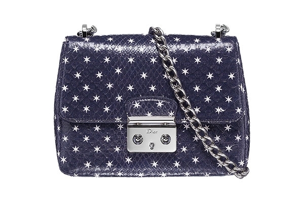 برازيلية... شجعي بالألوان!