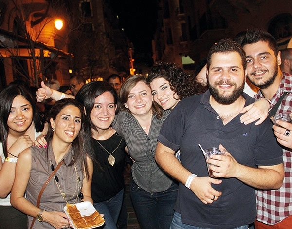 'فرنسا في بيروت...'