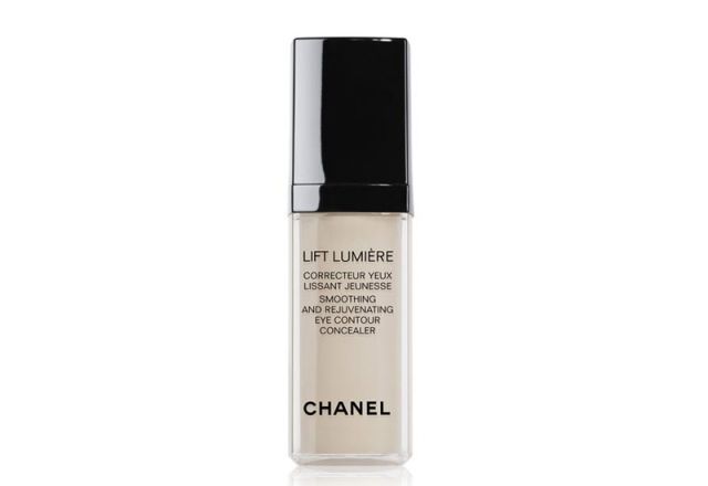 Chanel Lift Lumiere Concealer