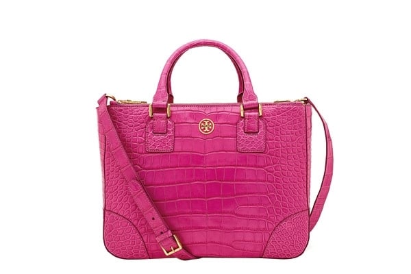 TORY BURCH تطلق حقائب ROBINSON...