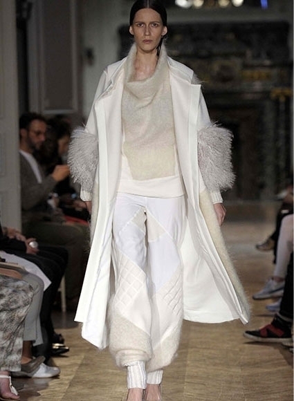 مباشرة من باريس _ عرض Stéphanie Coudert للأزياء الراقية لخريف وشتاء <strong  dir='ltr'>2014/2015</strong>