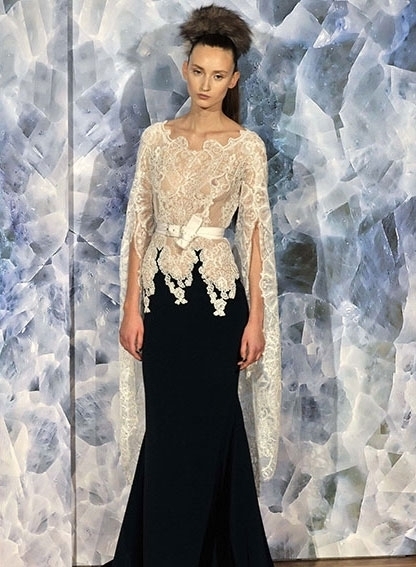 مباشرة من باريس _ عرض Alexis Mabille للأزياء الراقية لخريف وشتاء <strong  dir='ltr'>2014/2015</strong>